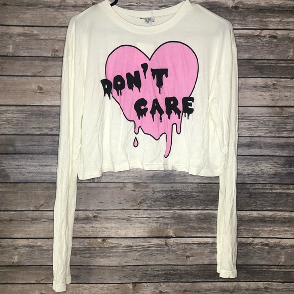 Tobi Don’t Care Crop Top - Picture 1 of 2